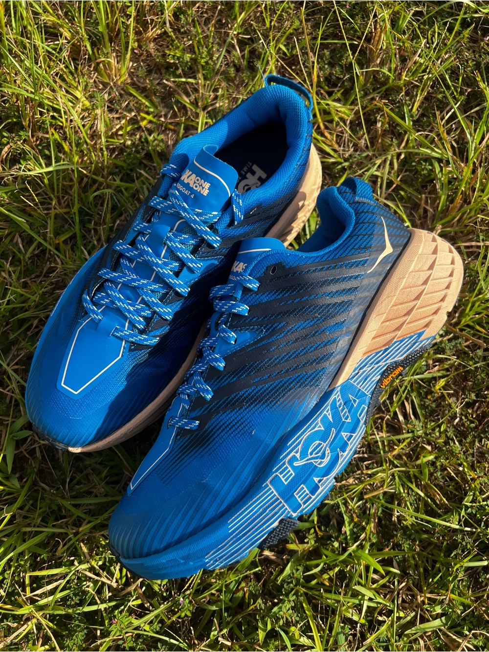 CLEAN Hoka One size 10 Womens Speedgoat 4 Blue Trail Running shoes